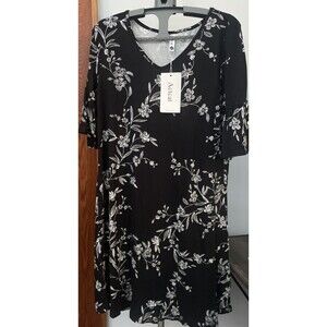 Black White Floral Midi Dress Medium Short Sleeve Lightweight NWT